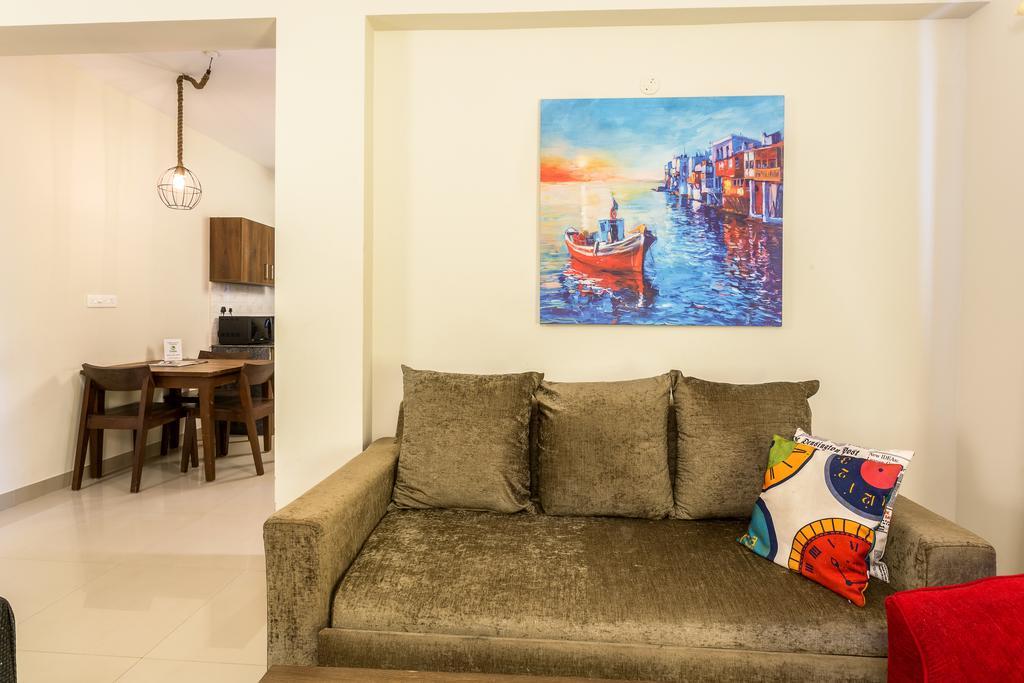 Treebo Trend Zeebo Suites อาร์โปรา ภายนอก รูปภาพ